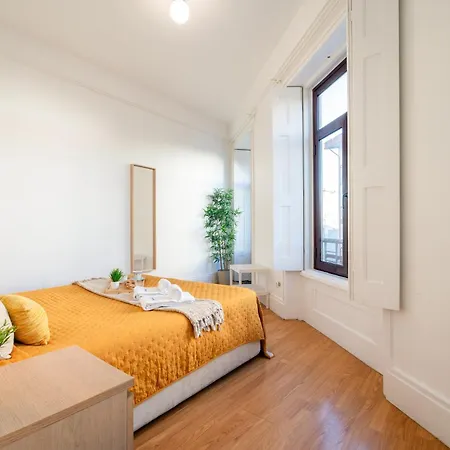 Appartement Host Wise - Spacious Comfortable - Balcony Oporto
