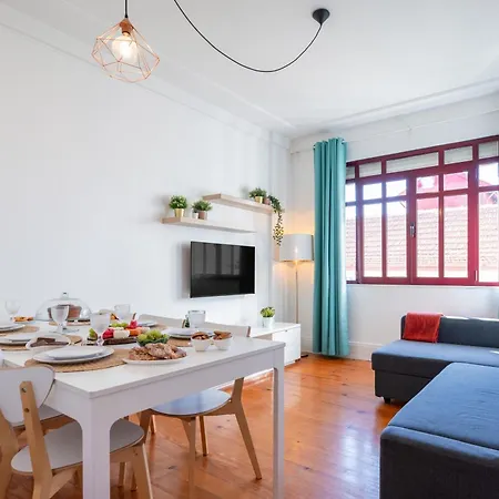 Host Wise - Spacious Comfortable - Balcony