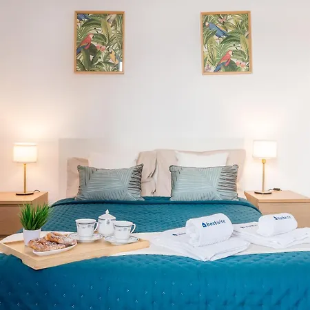 Daire Host Wise - Spacious Comfortable - Balcony