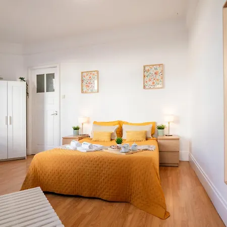 Host Wise - Spacious Comfortable - Balcony