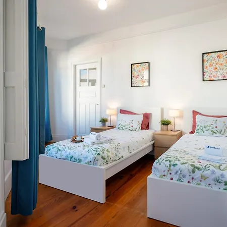 Host Wise - Spacious Comfortable - Balcony 아파트