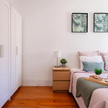 아파트 Host Wise - Spacious Comfortable - Balcony