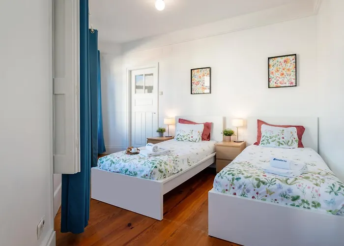 Host Wise - Spacious Comfortable - Balcony Appartement