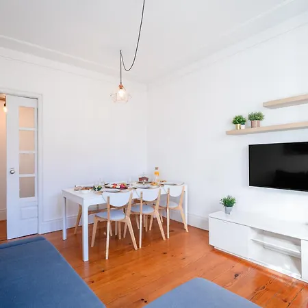 דירה Host Wise - Spacious Comfortable - Balcony