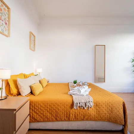 דירה Host Wise - Spacious Comfortable - Balcony