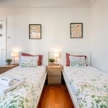 דירה Host Wise - Spacious Comfortable - Balcony פורטו