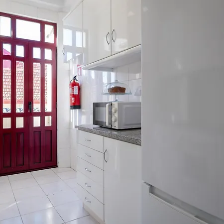 Host Wise - Spacious Comfortable - Balcony פורטו