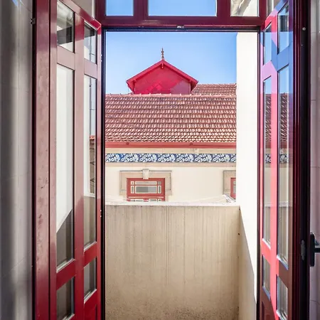 Host Wise - Spacious Comfortable - Balcony דירה פורטו