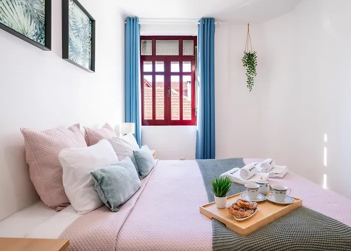 Host Wise - Spacious Comfortable - Balcony * Porto