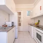Апартаменты Host Wise - Spacious Comfortable - Balcony