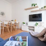 Host Wise - Spacious Comfortable - Balcony Порту