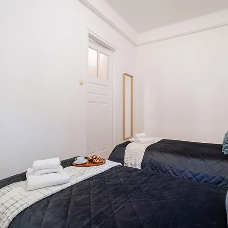 Host Wise - Spacious Comfortable - Balcony Апартаменты